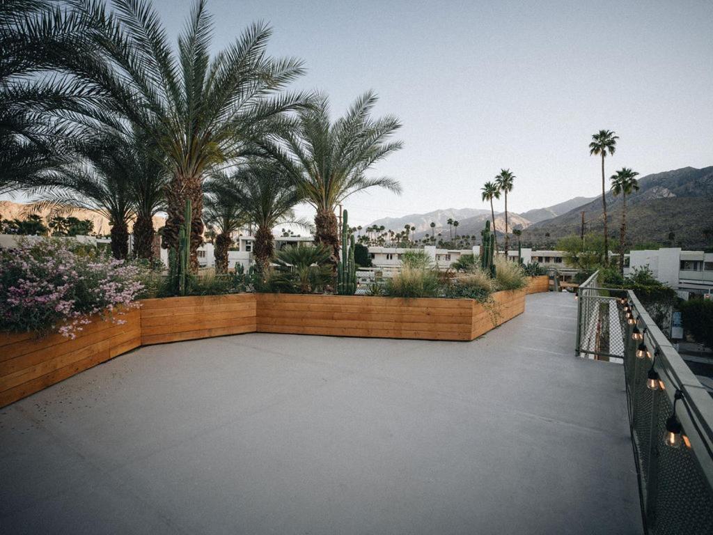 Hotel Ace And Swim Club 4*