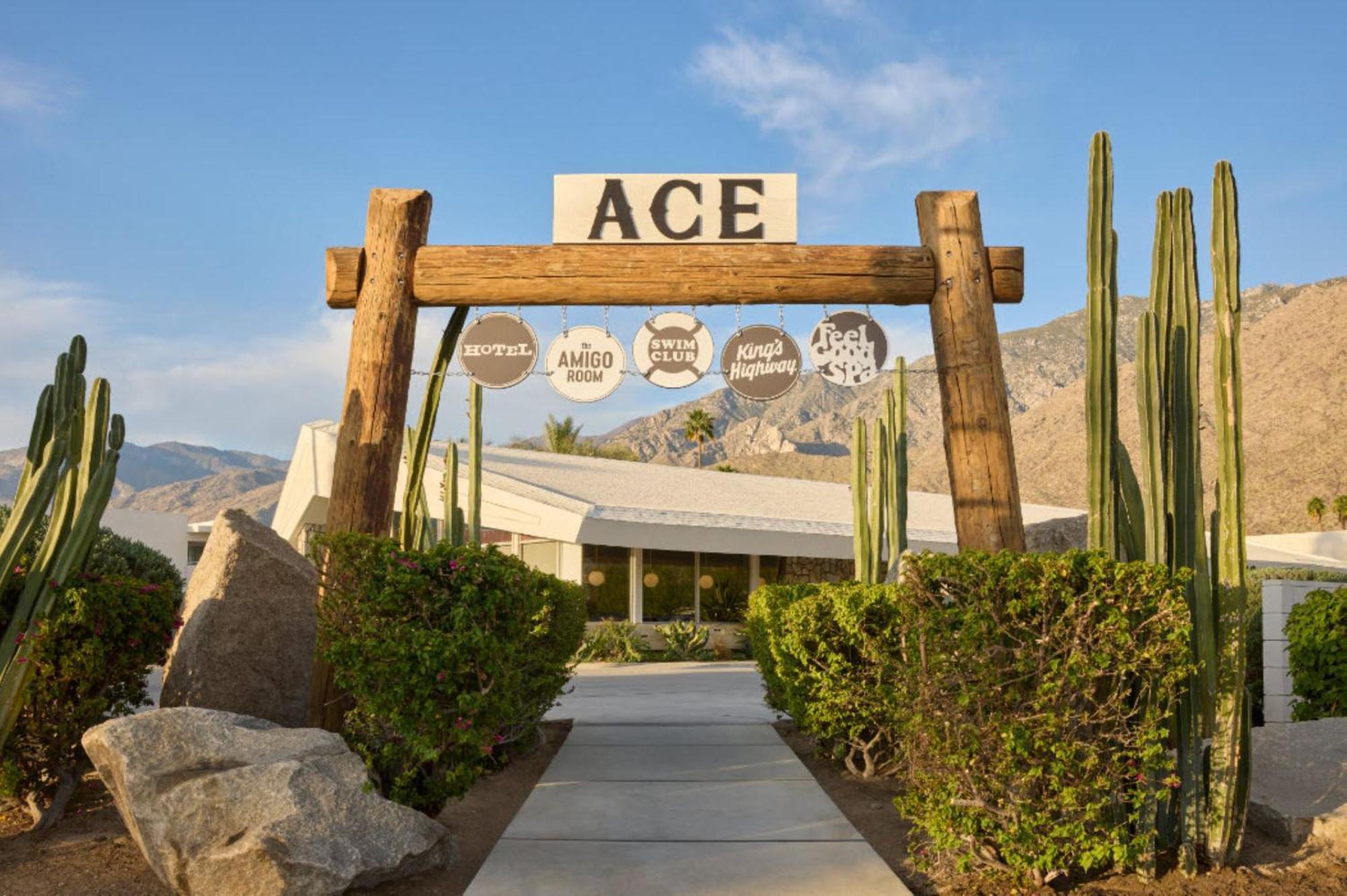 Ace And Swim Club Hotel