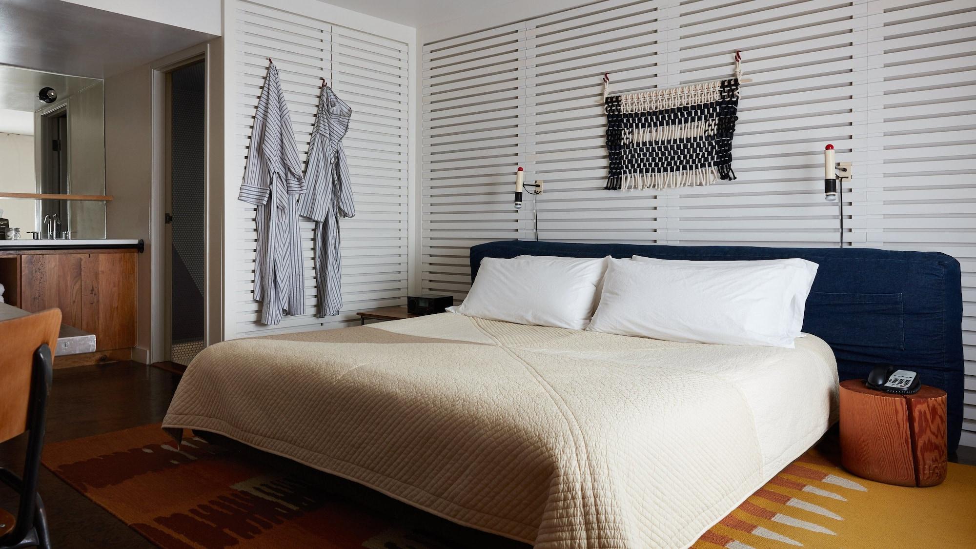 Ace And Swim Club Hotel 4*